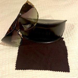 Gucci Sunglasses with Gold and Tortoise details